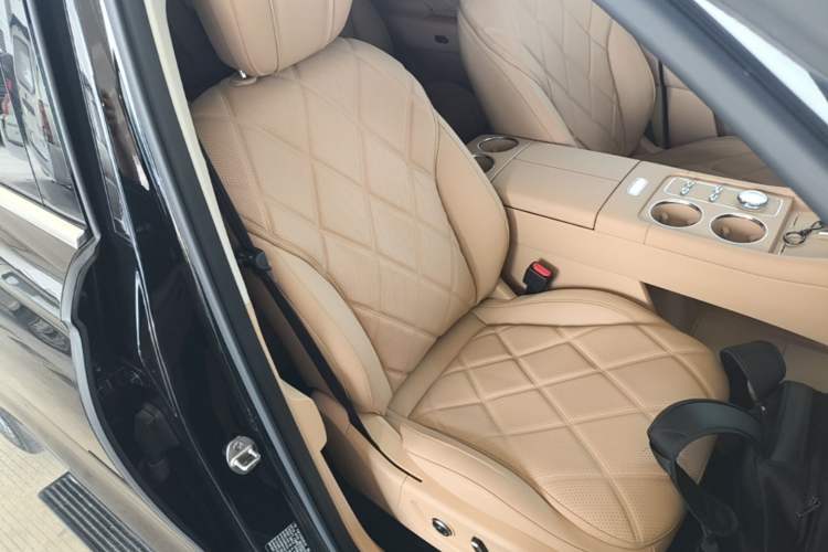 Used Chery Fengyun T11 2026 Model 220 All-Wheel Drive Dual IMAX Theater Edition Right Front Seat