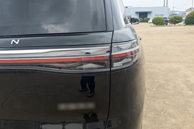Used Chery Fengyun T11 2026 Model 220 All-Wheel Drive Family Fun Edition Right Rear Taillight