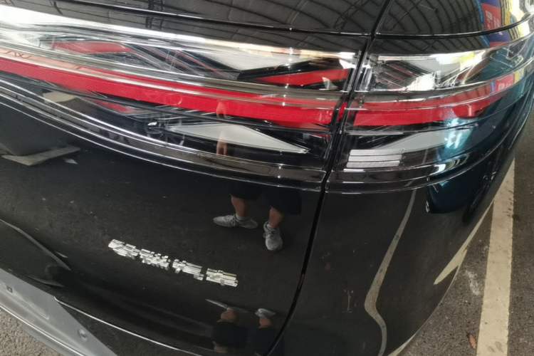 Used Chery Fengyun T11 2026 Model 220 Rear-Drive Dual IMAX Theater Edition Right Rear Taillight