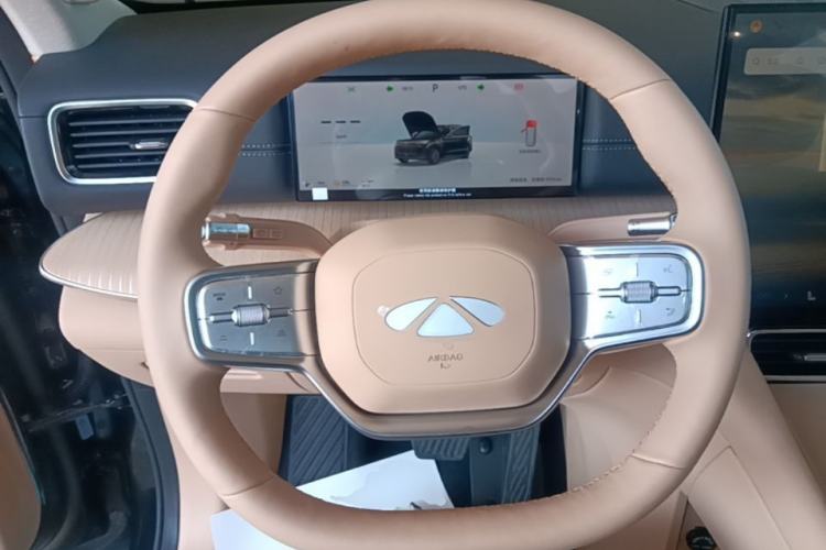 Used Chery Fengyun T11 2026 Model 220 All-Wheel Drive Family Fun Edition Steering Wheel