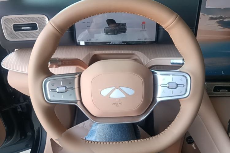 Used Chery Fengyun T11 2026 Model 220 All-Wheel Drive Family Fun Edition Steering Wheel