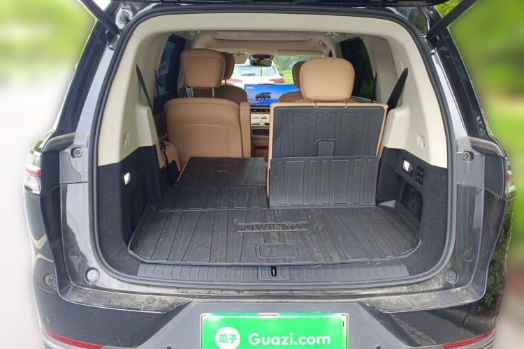 Used Chery Fengyun T11 2026 Model 220 Rear-Drive Dual IMAX Theater Edition Trunk