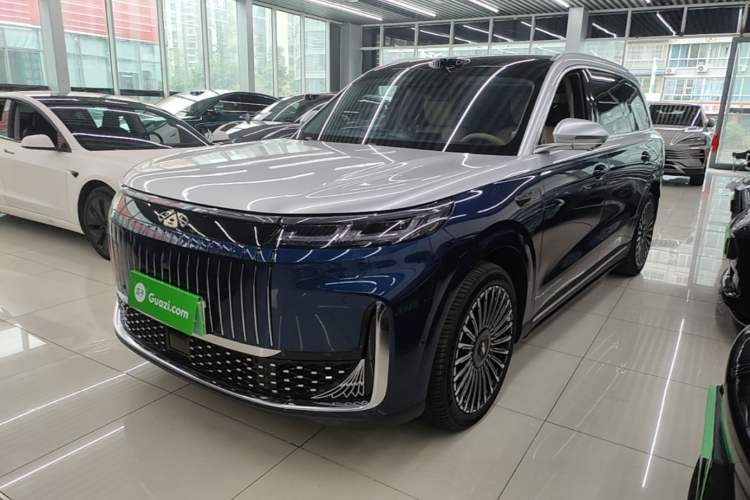 Chery Fengyun T11 2026 Model 220 All-Wheel Drive Family Fun Edition
