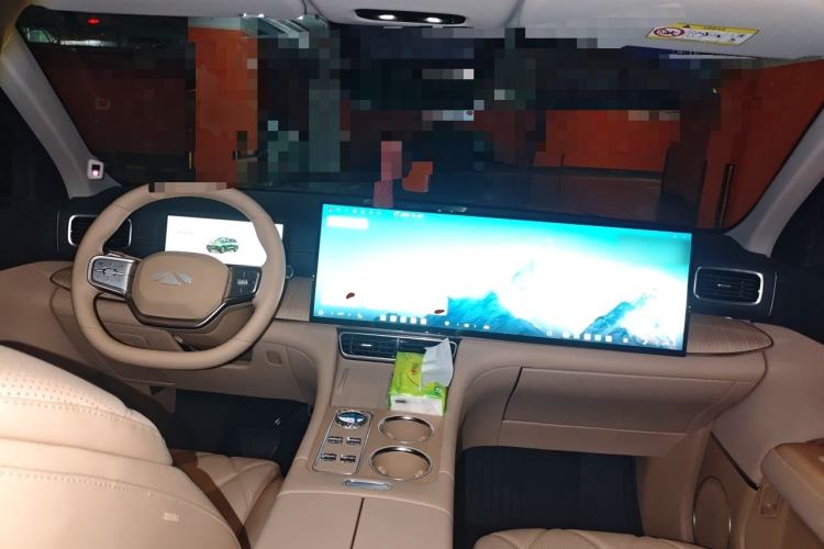 Used Chery Fengyun T11 2026 Model 220 All-Wheel Drive Family Fun Edition Center Console