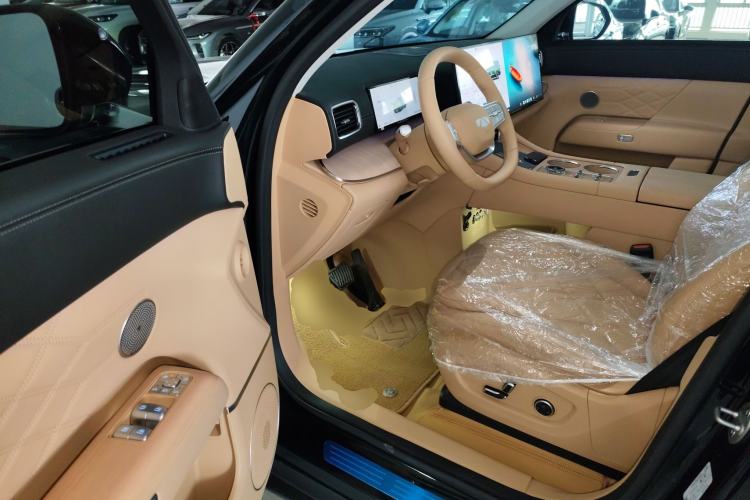 Used Chery Fengyun T11 2026 Model 220 All-Wheel Drive Dual IMAX Theater Edition Driver Seat