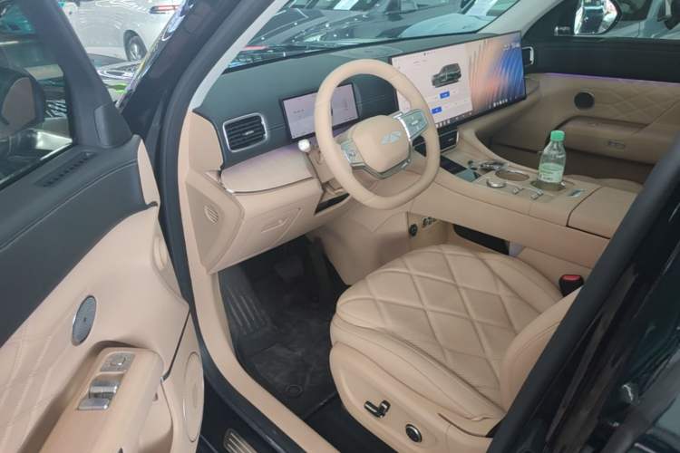 Used Chery Fengyun T11 2026 Model 220 Rear-Drive Dual IMAX Theater Edition Driver Seat