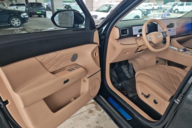 Used Chery Fengyun T11 2026 Model 220 All-Wheel Drive Family Fun Edition Driver Seat