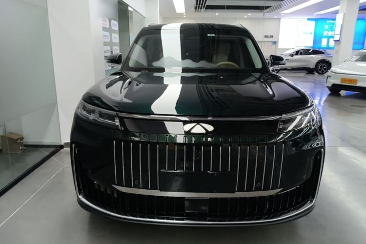 Used Chery Fengyun T11 2026 Model 220 All-Wheel Drive Dual IMAX Theater Edition Front