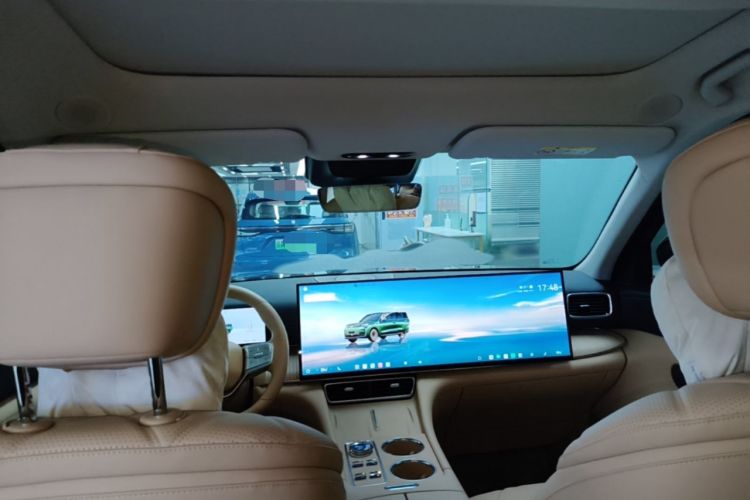 Used Chery Fengyun T11 2026 Model 220 All-Wheel Drive Dual IMAX Theater Edition Headliner
