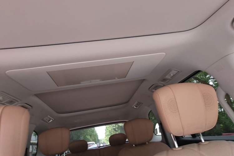Used Chery Fengyun T11 2026 Model 220 All-Wheel Drive Family Fun Edition Headliner