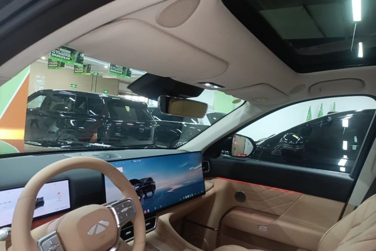 Used Chery Fengyun T11 2026 Model 220 All-Wheel Drive Family Fun Edition Headliner