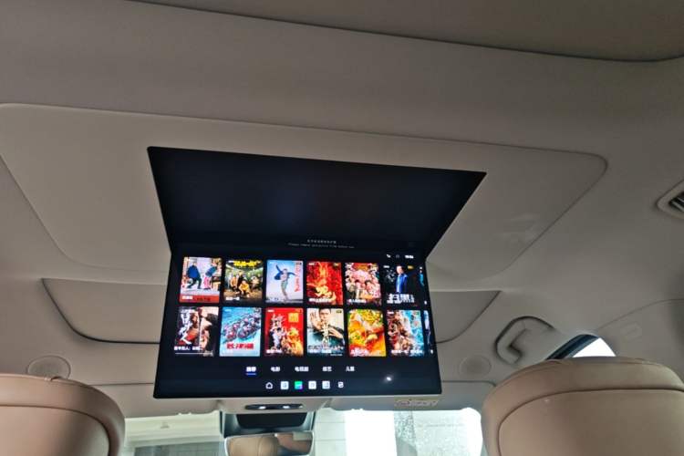 Used Chery Fengyun T11 2026 Model 220 All-Wheel Drive Family Fun Edition Headliner