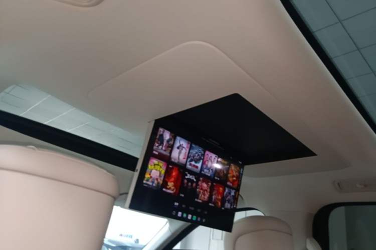 Used Chery Fengyun T11 2026 Model 220 All-Wheel Drive Family Fun Edition Headliner