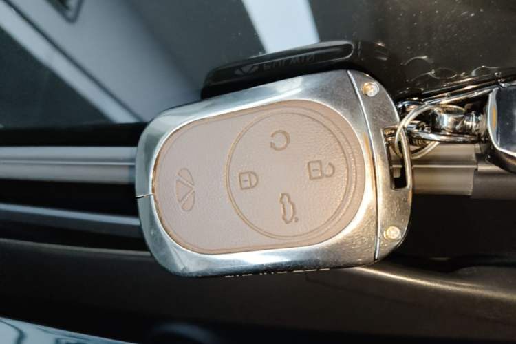 Used Chery Fengyun T11 2026 Model 220 All-Wheel Drive Dual IMAX Theater Edition Interior 1