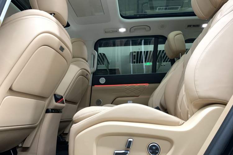 Used Chery Fengyun T11 2026 Model 220 All-Wheel Drive Family Fun Edition Interior 5
