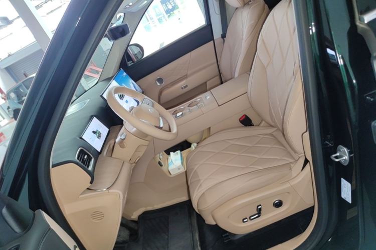 Used Chery Fengyun T11 2026 Model 220 All-Wheel Drive Family Fun Edition Left Front Seat