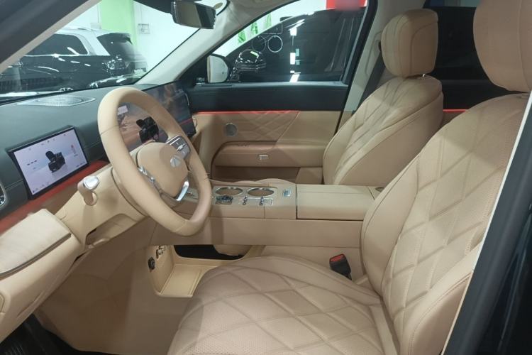 Used Chery Fengyun T11 2026 Model 220 All-Wheel Drive Family Fun Edition Left Front Seat