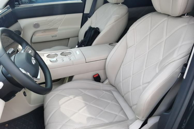 Used Chery Fengyun T11 2026 Model 220 All-Wheel Drive Family Fun Edition Left Front Seat