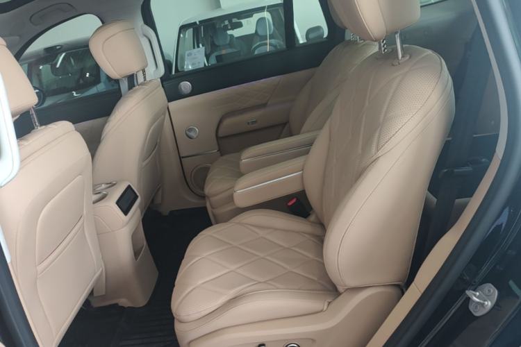 Used Chery Fengyun T11 2026 Model 220 Rear-Drive Dual IMAX Theater Edition Left Rear Seat