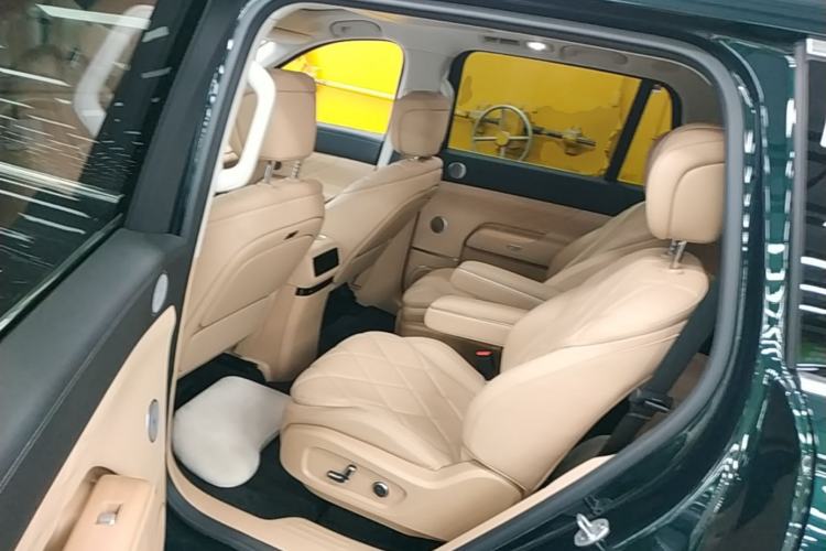 Used Chery Fengyun T11 2026 Model 220 All-Wheel Drive Family Fun Edition Left Rear Seat