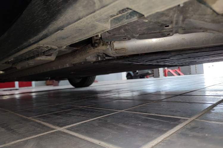 Used Chery Fengyun T11 2026 Model 220 All-Wheel Drive Family Fun Edition Left Side Sill