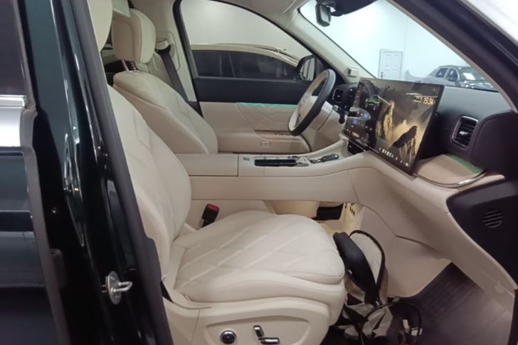 Used Chery Fengyun T11 2026 Model 220 All-Wheel Drive Family Fun Edition Right Front Seat