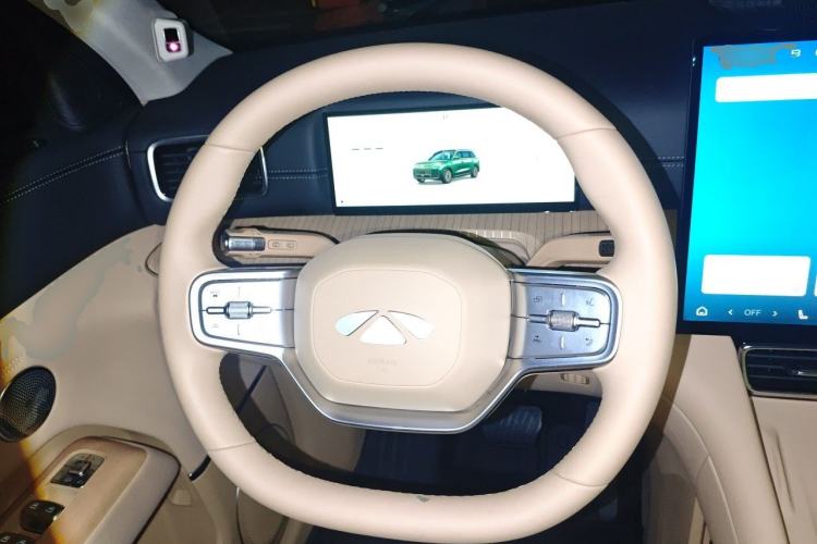 Used Chery Fengyun T11 2026 Model 220 All-Wheel Drive Family Fun Edition Steering Wheel