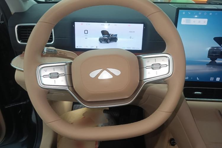 Used Chery Fengyun T11 2026 Model 220 All-Wheel Drive Family Fun Edition Steering Wheel