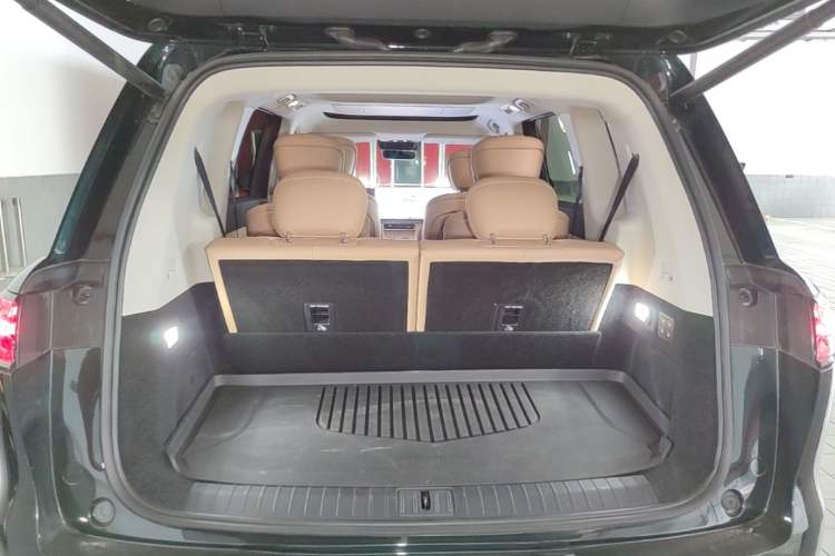 Used Chery Fengyun T11 2026 Model 220 All-Wheel Drive Family Fun Edition Trunk