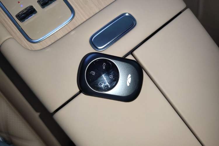 Used Chery Fengyun T11 2026 Model 220 All-Wheel Drive Family Fun Edition Vehicle Key