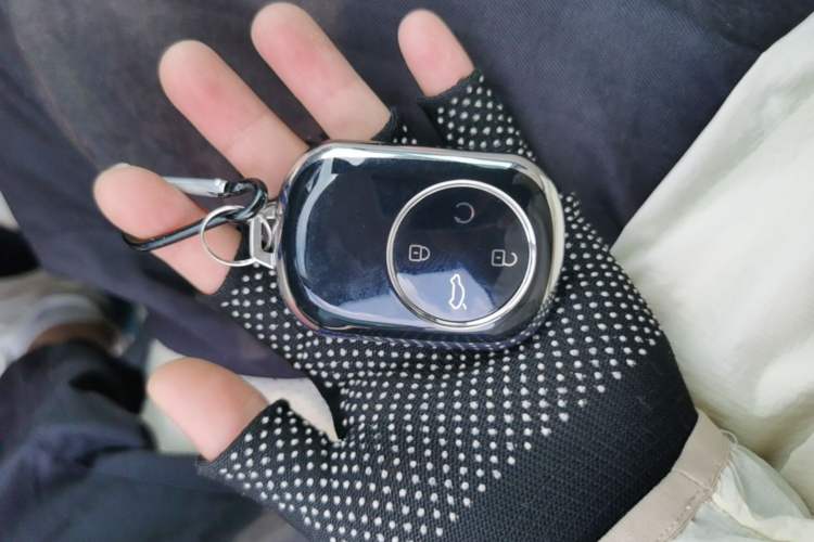 Used Chery Fengyun T11 2026 Model 220 All-Wheel Drive Family Fun Edition Vehicle Key