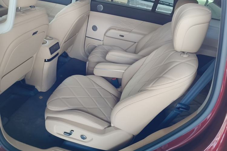 Used Chery Fengyun T11 2026 Model 220 All-Wheel Drive Family Fun Edition Left Rear Seat