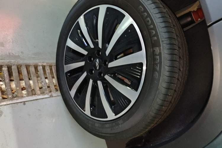 Used Chery Fengyun T8 2025 1.5T 130 km Comfort Edition 7-Seater Exterior 1