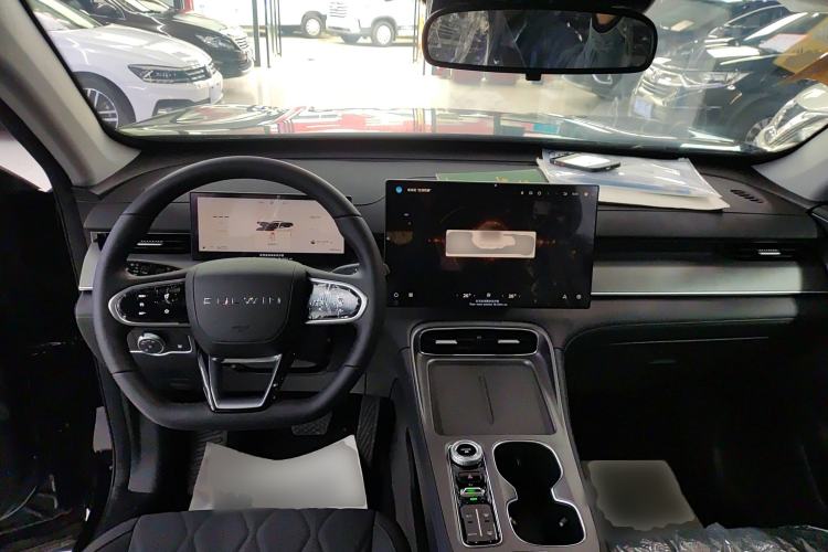 Used Chery Fengyun T8 2025 1.5T 130 km Comfort Edition 5-Seater Center Console