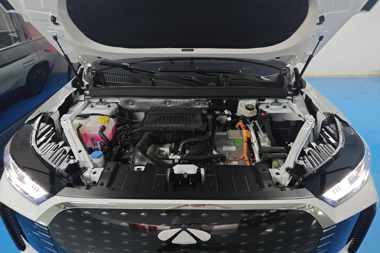 Used Chery Fengyun T8 2025 1.5T 130 km Comfort Edition 5-Seater Engine Bay