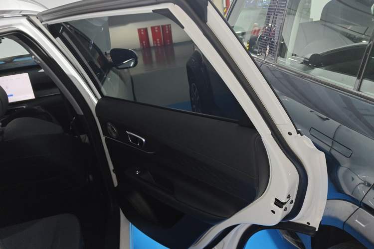 Used Chery Fengyun T8 2025 1.5T 130 km Comfort Edition 5-Seater Interior 6