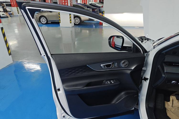Used Chery Fengyun T8 2025 1.5T 130 km Comfort Edition 5-Seater Interior 7