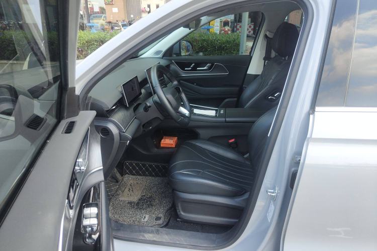Used Chery Fengyun T9 2024 120 Long-Range Standard Version 5 Seats Lithium-NMC Battery Driver Seat