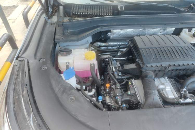 Used Chery Fengyun T9 2024 120 Long-Range Standard Version 5 Seats Lithium-NMC Battery Engine Bay Right