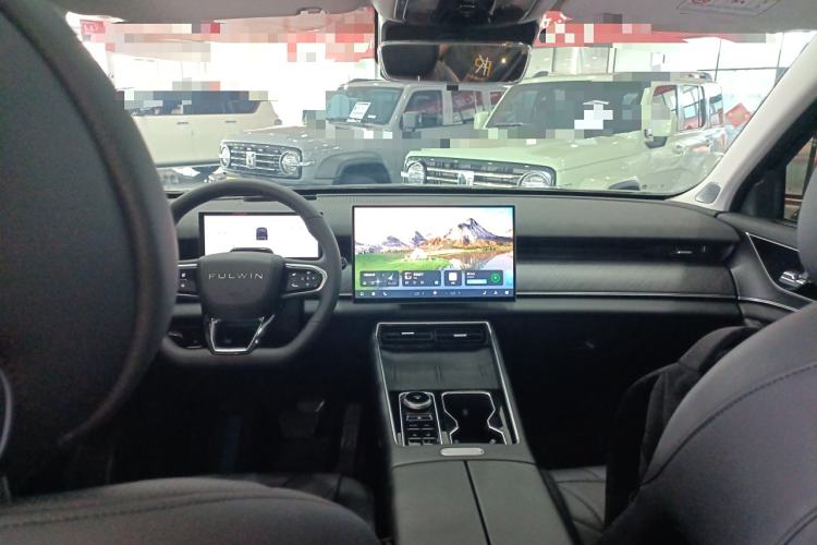 Used Chery Fengyun T9 2024 120 Long-Range Flagship Version 7 Seats Ternary Lithium Center Console