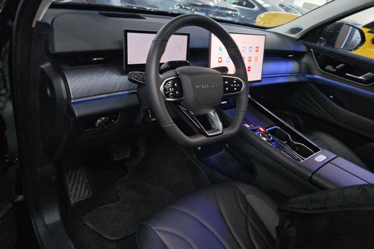 Used Chery Fengyun T9 2024 120 Long-Range Flagship Version 7 Seats Ternary Lithium Center Console