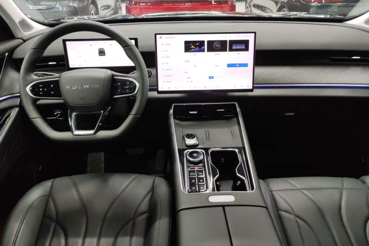 Used Chery Fengyun T9 2024 120 Long-Range Luxury Version 5 Seats Lithium Iron Phosphate Center Console