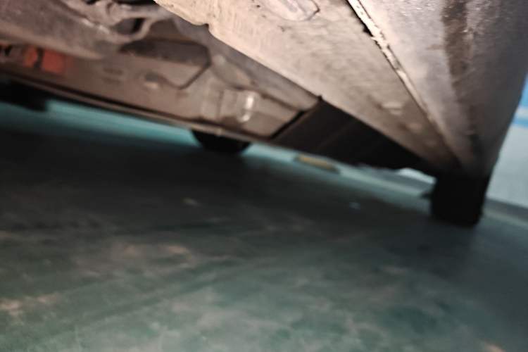 Used Chery Fengyun T9 2024 120 Long-Range Comfort Version 7-Seater Lithium-Ion Battery Chassis Rear Right