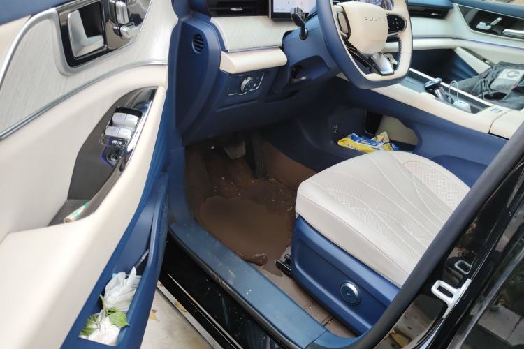 Used Chery Fengyun T9 2024 120 Long-Range Flagship Version 7 Seats Lithium Iron Phosphate Driver Seat