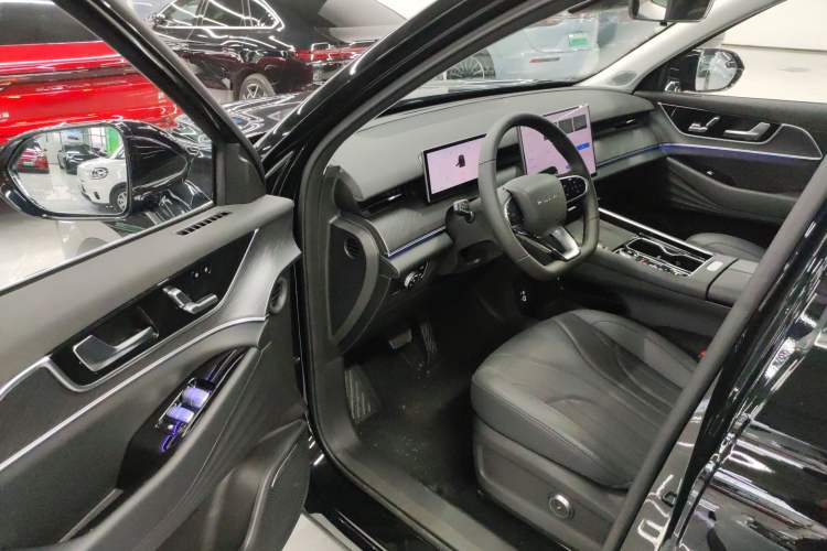 Used Chery Fengyun T9 2024 120 Long-Range Luxury Version 5 Seats Lithium Iron Phosphate Driver Seat