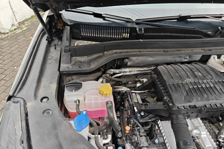 Used Chery Fengyun T9 2024 120 Long-Range Comfort Version 5 Seats Lithium Iron Phosphate Engine Bay Right