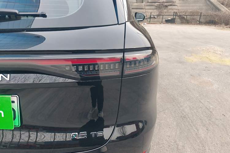 Used Chery Fengyun T9 2024 120 Long-Range Flagship Version 7 Seats Ternary Lithium Exterior 6