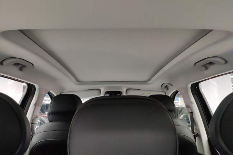 Used Chery Fengyun T9 2024 120 Long-Range Luxury Version 5 Seats Lithium Iron Phosphate Headliner