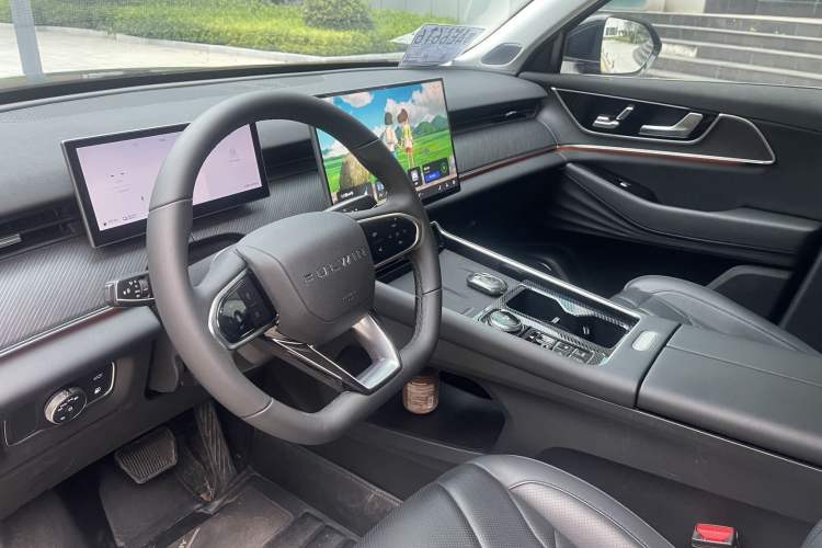 Used Chery Fengyun T9 2024 120 Long-Range Luxury Version 5 Seats Ternary Lithium Interior 2