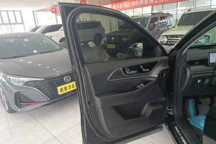 Used Chery Fengyun T9 2024 120 Long-Range Flagship Version 7 Seats Ternary Lithium Left Front Door Interior